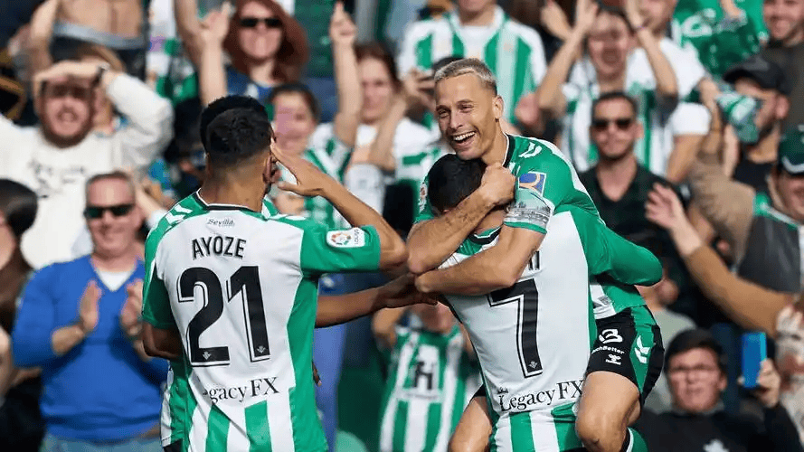 西甲保级生死战：巴伦西亚主场力克埃尔切，保级战意点燃梅斯塔利亚